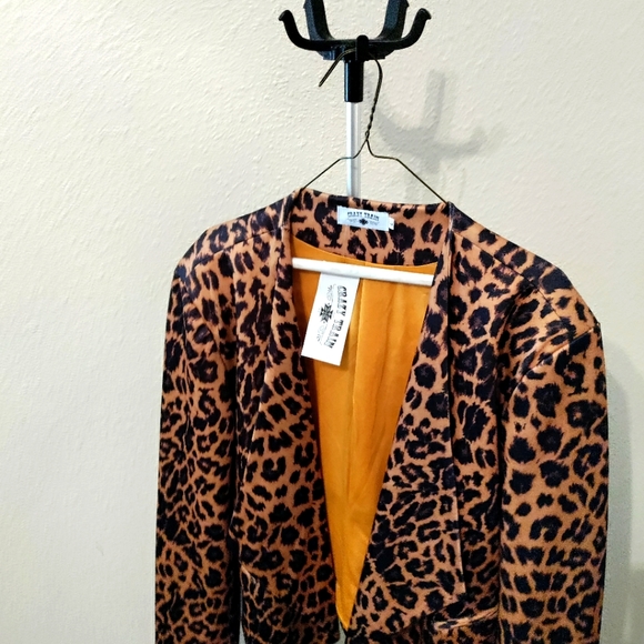 Crazy train leopard print Women's blazer - Picture 2 of 3
